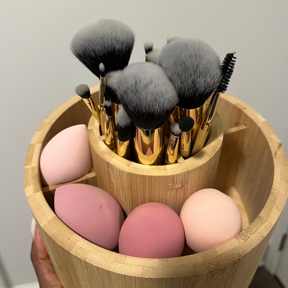 Makeup tools set - Picture 4 of 7